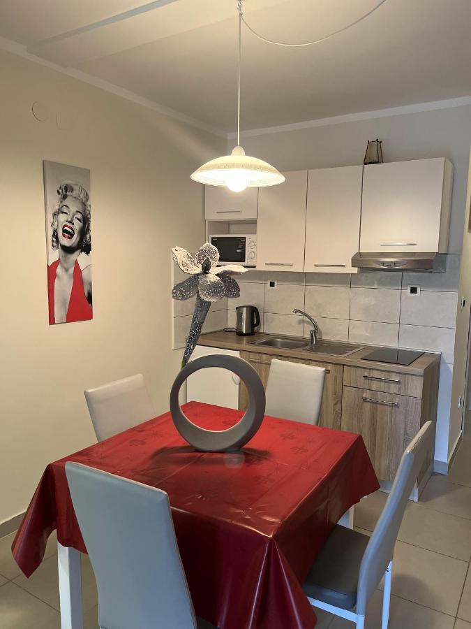 Apartmani Ivica Krk Town Exteriér fotografie
