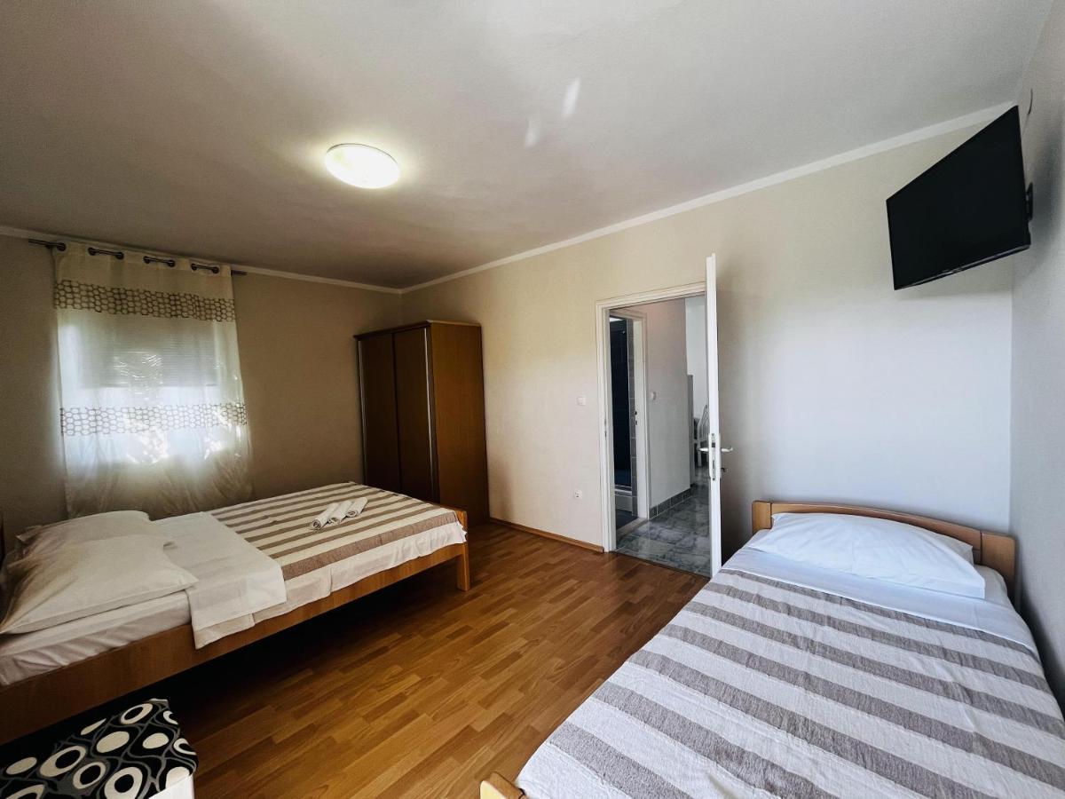 Apartmani Ivica Krk Town Exteriér fotografie
